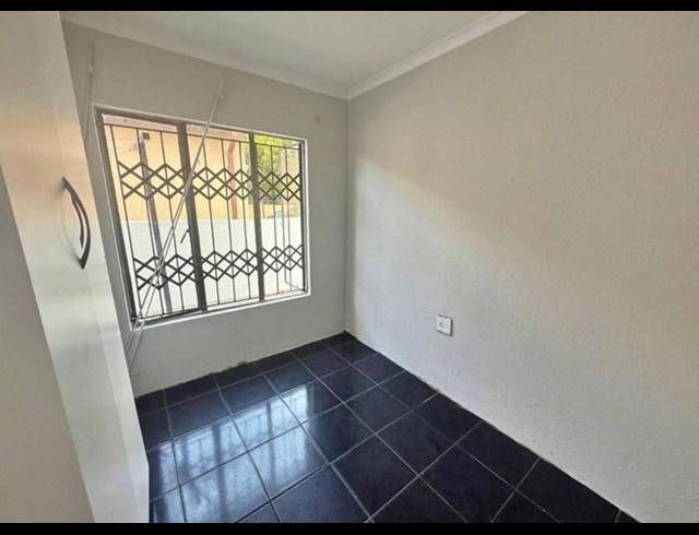 3 BEDROOM HOUSE FOR SALE IN SOSHANGUVE VV
